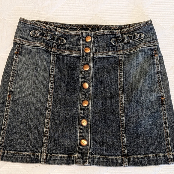 GAP Dresses & Skirts - GAP Y2K Denim Mini Skirt Size 6